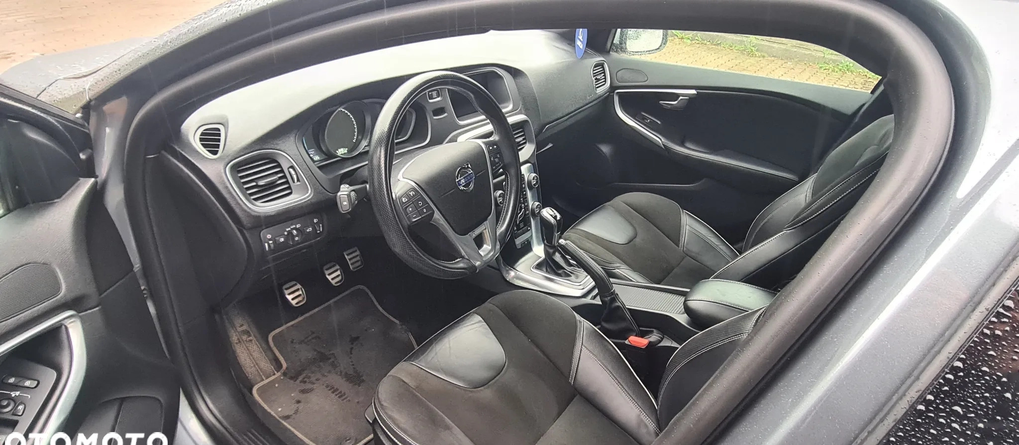 Volvo V40 cena 48900 przebieg: 150000, rok produkcji 2015 z Lublin małe 16